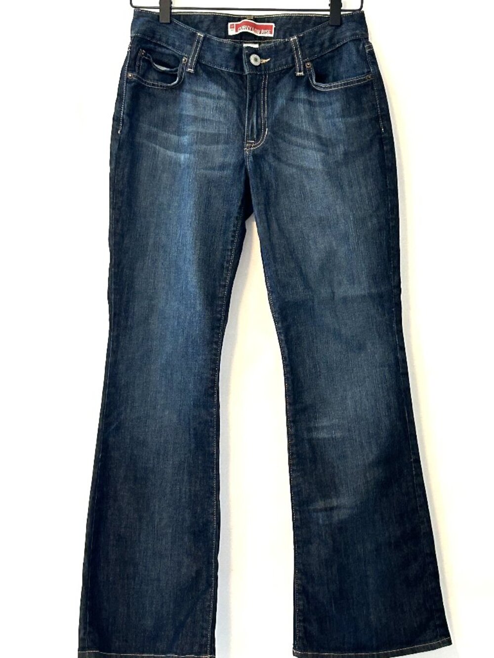 GAP curvy low rise jeans, size 6